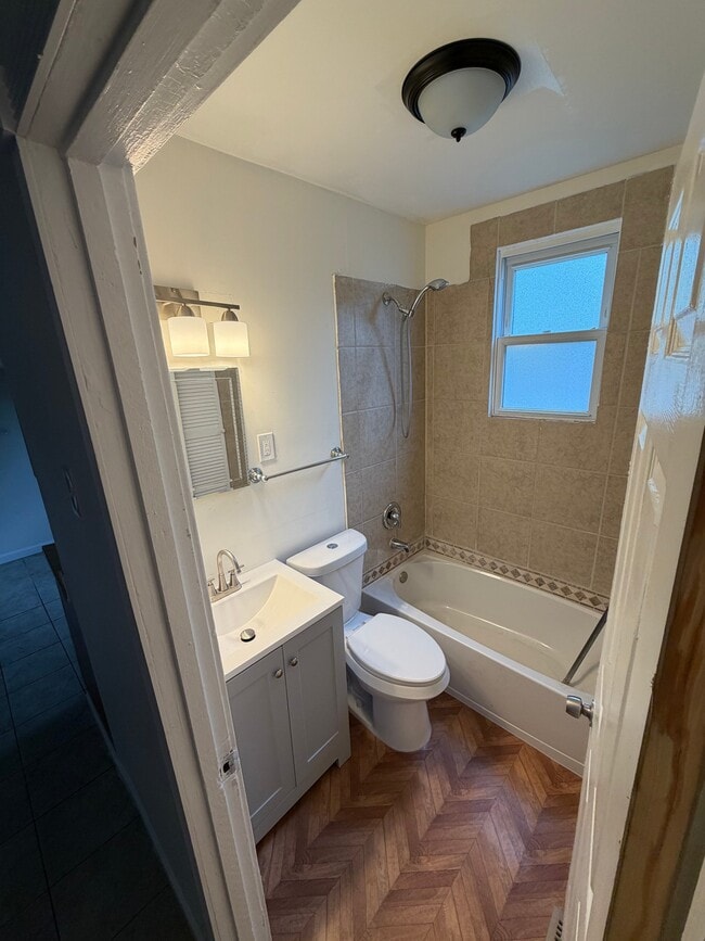 Photo - 3209 Dix Ave