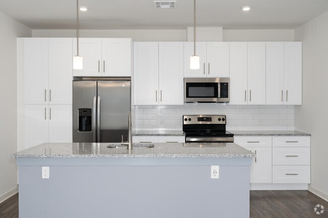 2BR, 2BA - 1454SF