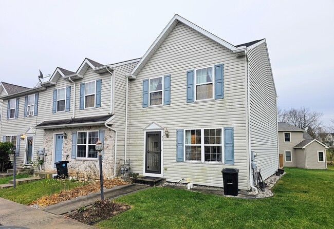 Photo - 71 Laurel Dr