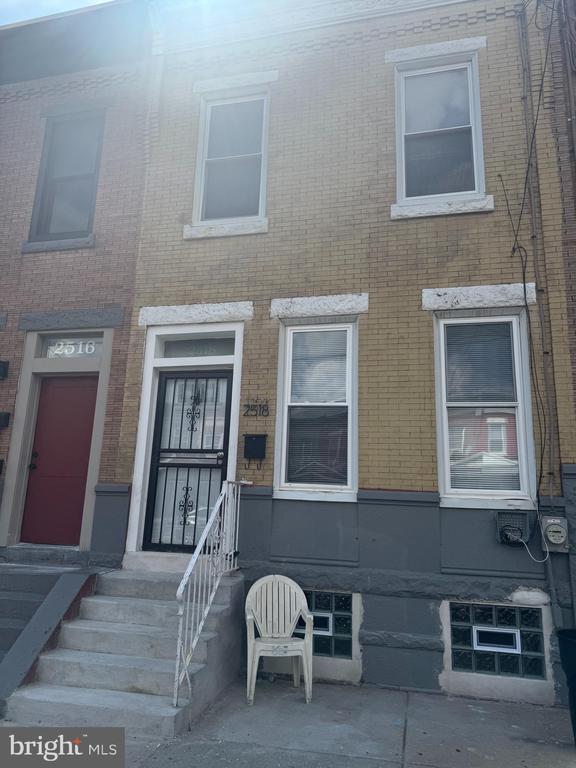 Building Photo - 2518 N 33rd St Rental