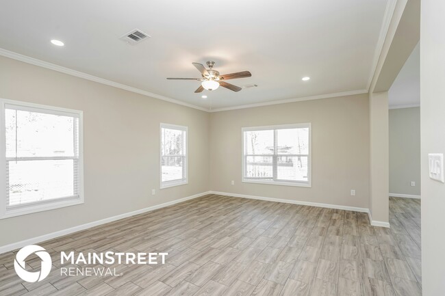 Photo - 8606 Lee Otis St