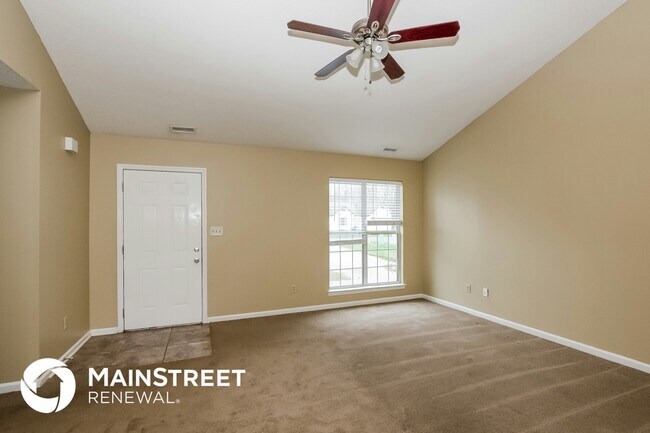 Photo - 2702 Faircroft Way