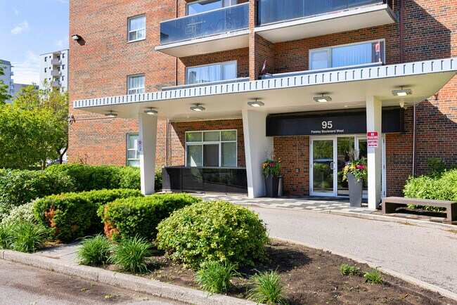 Photo - Draydon Manor