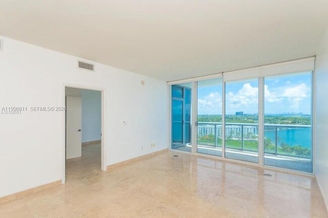 Photo - 601 NE 36th St Unit 1208