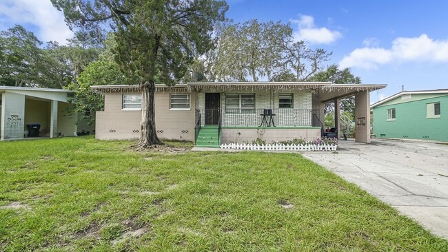 Building Photo - 5518 Riviera Dr