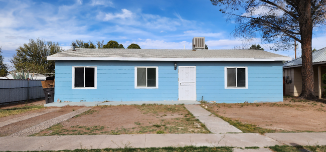 Photo - 1002 Blue Bonnet Dr House