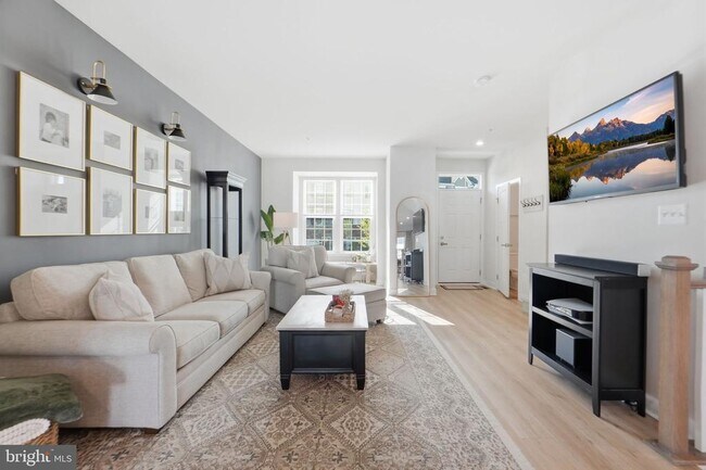 Photo - 223 Edwin Rd