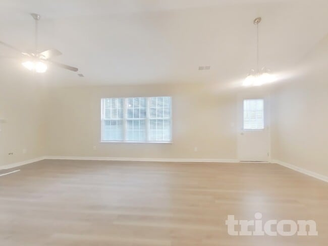 Photo - 3010 Lake Park Ct