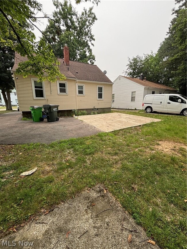 Photo - 5923 Edgewood Rd