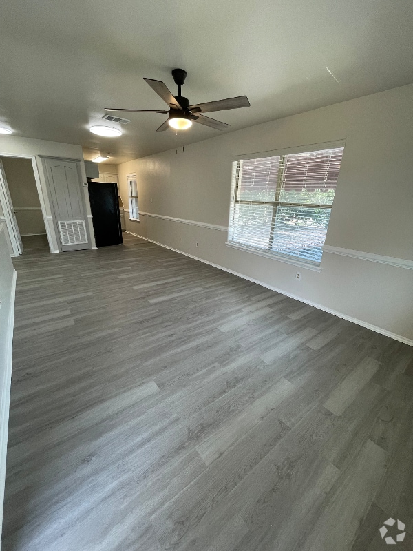 Building Photo - 754 Sonesta Dr Rental