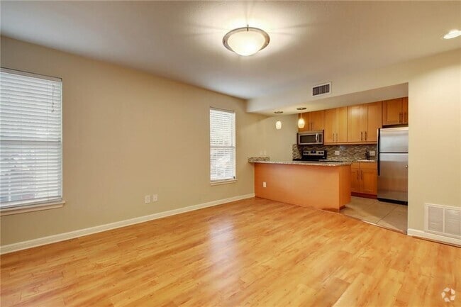 Building Photo - 7685 Northcross Dr Unit 805 Rental