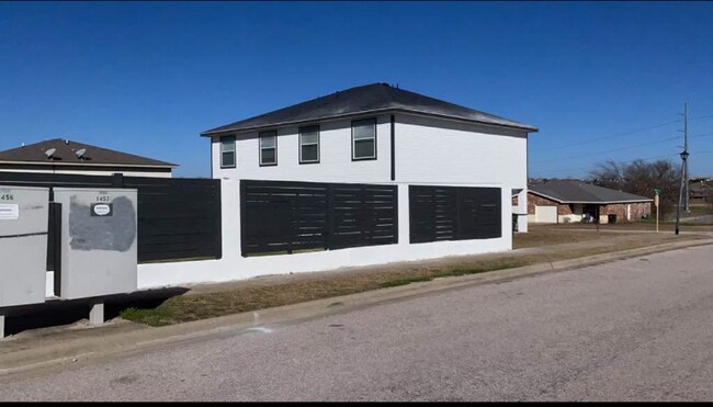 Photo - 3802 Wind Ct Unidad A