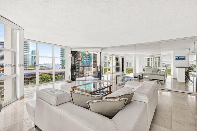 1901 Brickell Ave