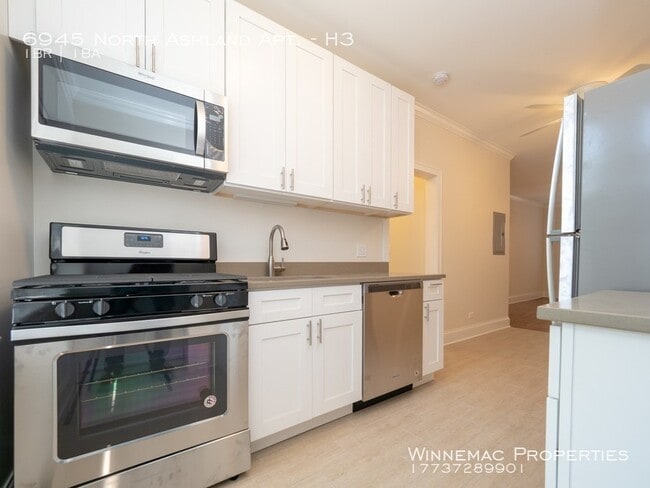 Photo - 6945 N Ashland Ave Apartment Unit H3