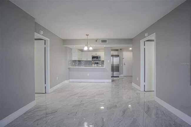 Photo - 2333 Feather Sound Dr Unidad B607