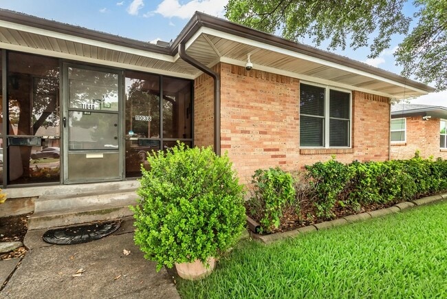 Photo - 11038 Wyatt St