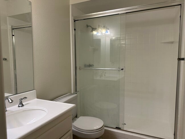 Building Photo - 3431 Artesia Blvd Unit 24