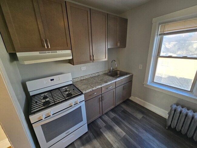 Photo - 4829 N Springfield Ave Unidad 3A