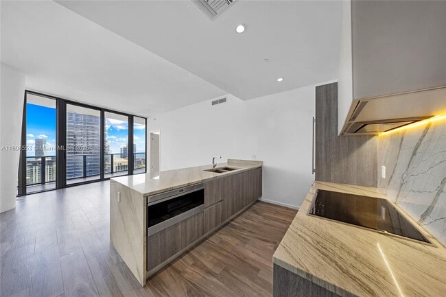 Photo - 801 S Miami Ave Unit 5204