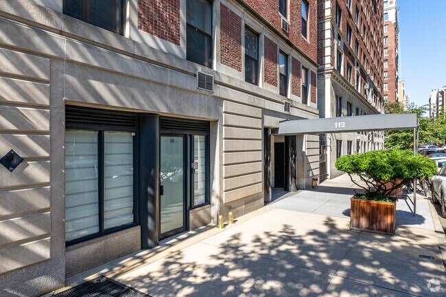Entrance - 112 E 83rd St