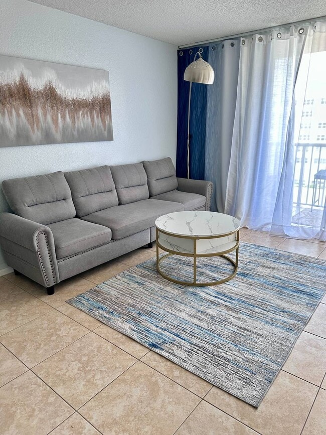 Building Photo - 3161 S Ocean Dr Unit 803