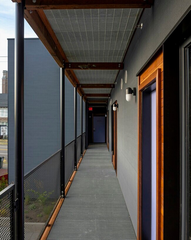 Photo - 1614 6th Ave Unit 303