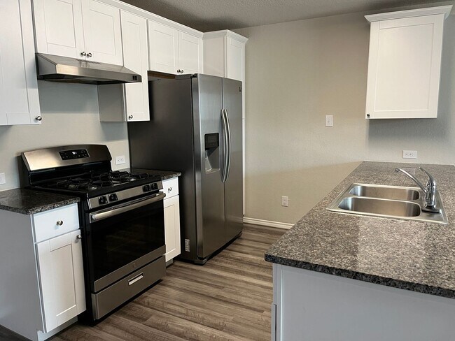 Photo - Cozy and conveniently located home ready f...