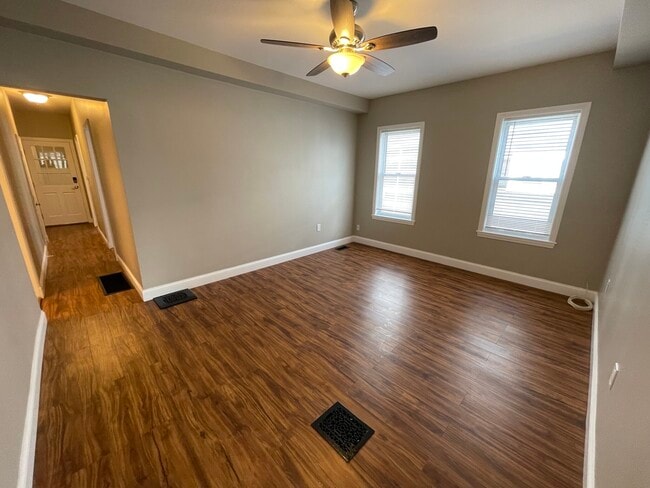 Photo - 227 Holland St Unit 1