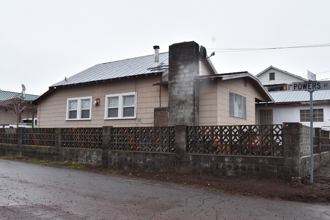 Building Photo - 24909 2nd St Rental