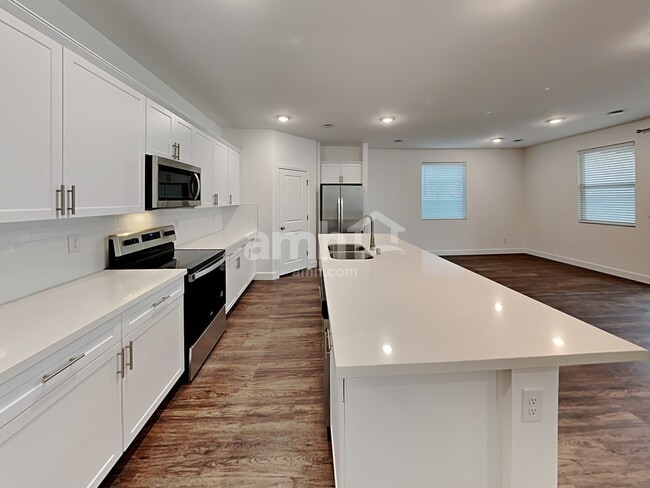 Photo - 9128 Taft Point Ct