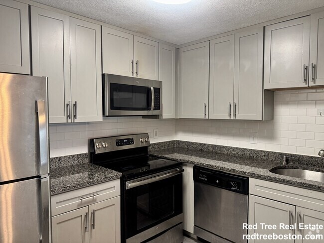 Building Photo - 24 Whites Ave Rental
