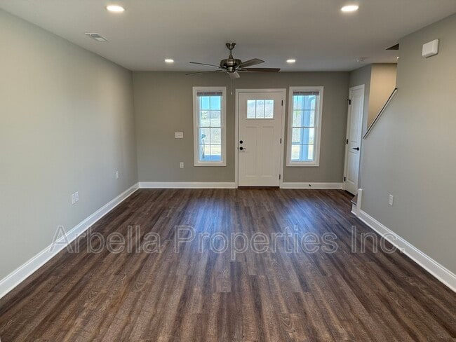 Photo - 127 Adams and Corby Rd Unit Apt 23