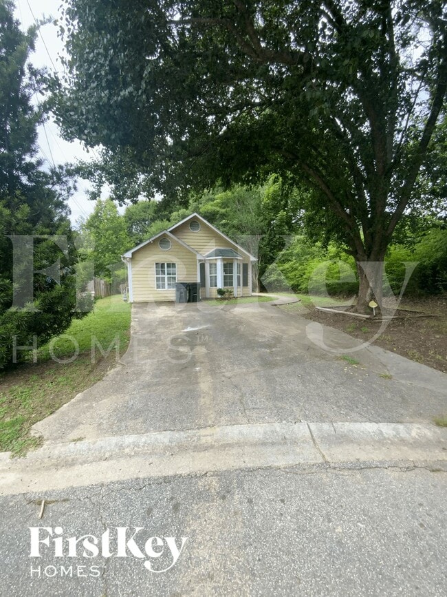 Building Photo - 2347 Glencairn Ln SW