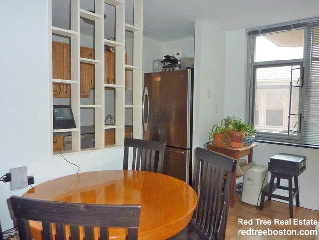 Photo - 125 Trapelo Rd Unit 11