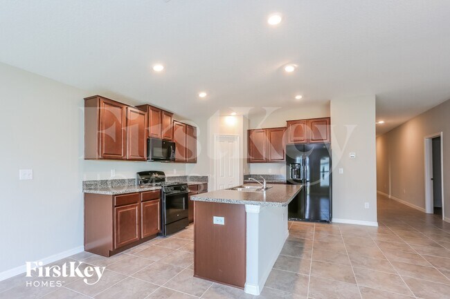5001 White Chicory Dr