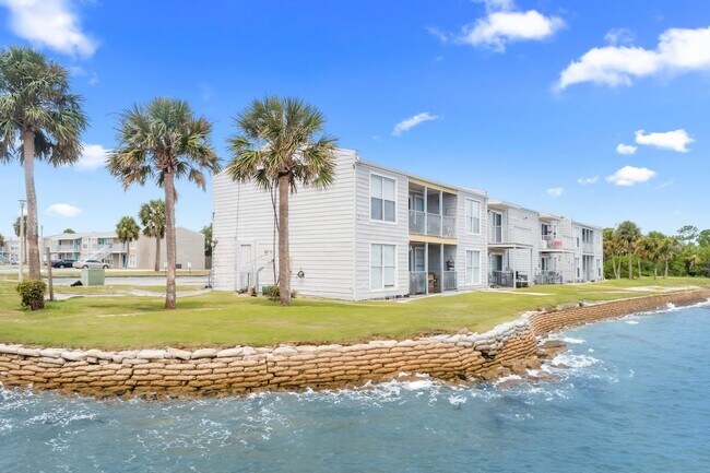 12th & Beach Apartments
