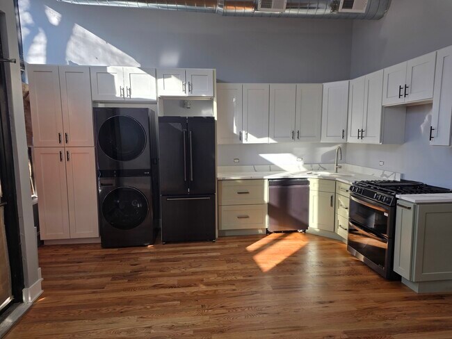 Photo - 831 S Western Ave Unit 1F