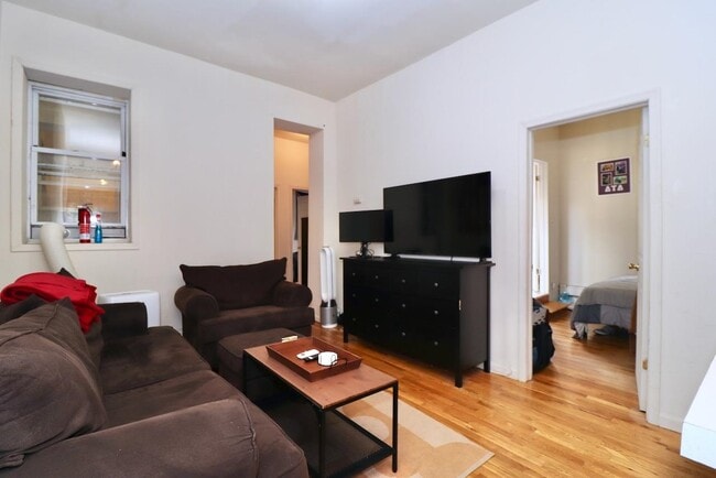 Photo - 415 1st St Unit 2R