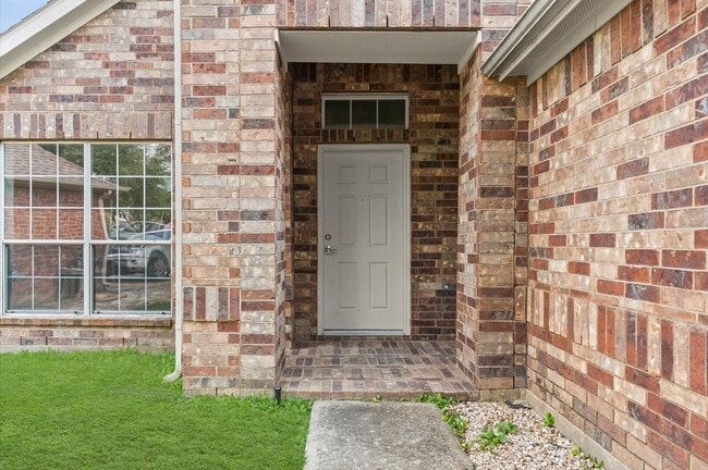 Photo - 32510 Rosella Ln