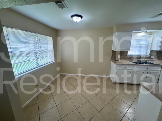 Photo - 7214 Foxbend Ln