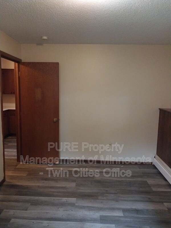 Photo - 144 13th Ave S