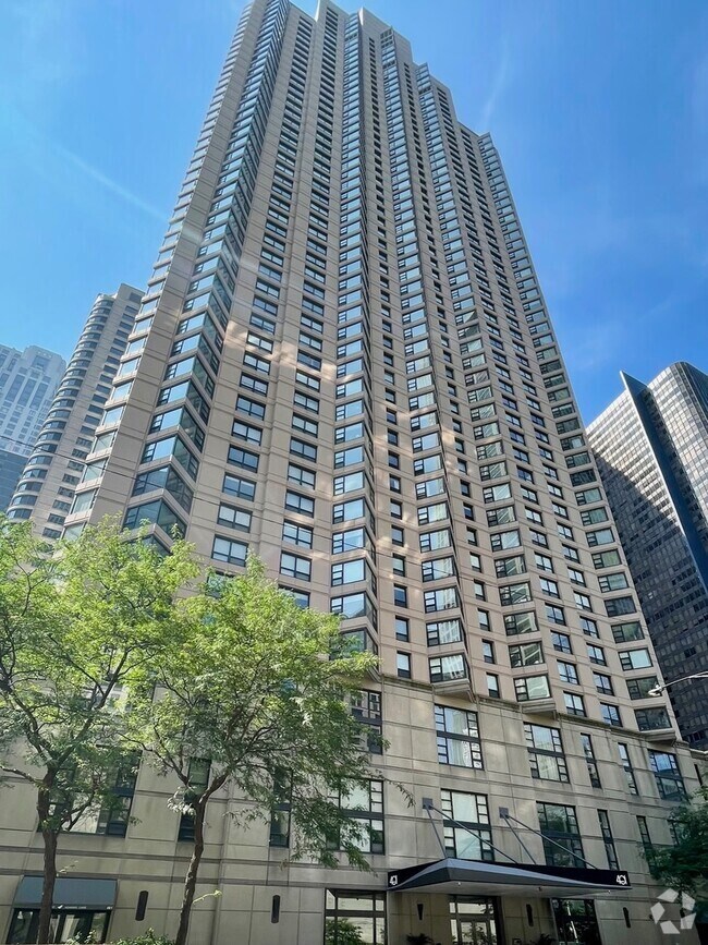 Building Photo - 401 E Ontario St Unit 2807 Rental
