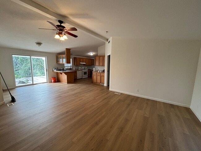 Photo - 1782 Lotus Rd