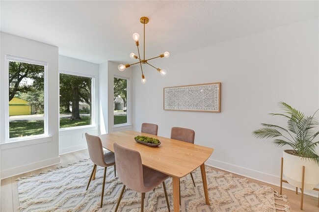 Photo - 2600 Piping Rock Trail