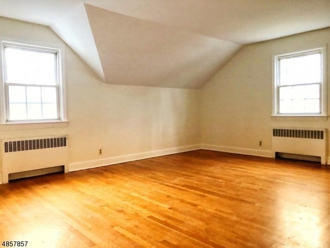 299 Concord Ave