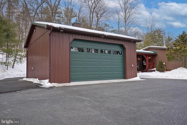 Photo - 371 Green Tree Dr