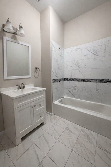 Photo - 22-26 N Pulaski Rd Unidad 24-1R