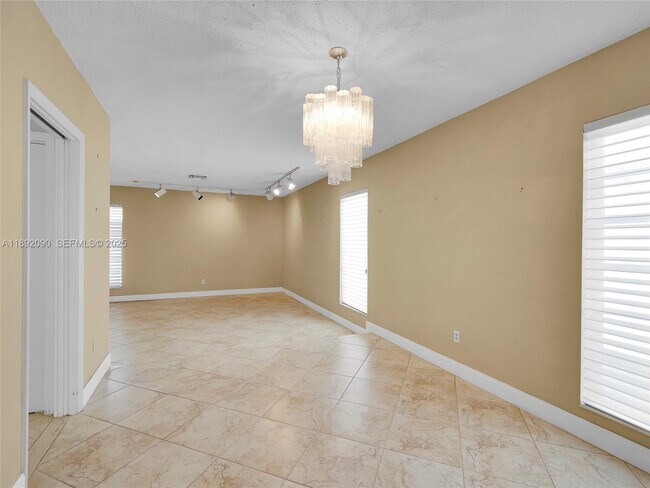 Photo - 1109 Biarritz Dr