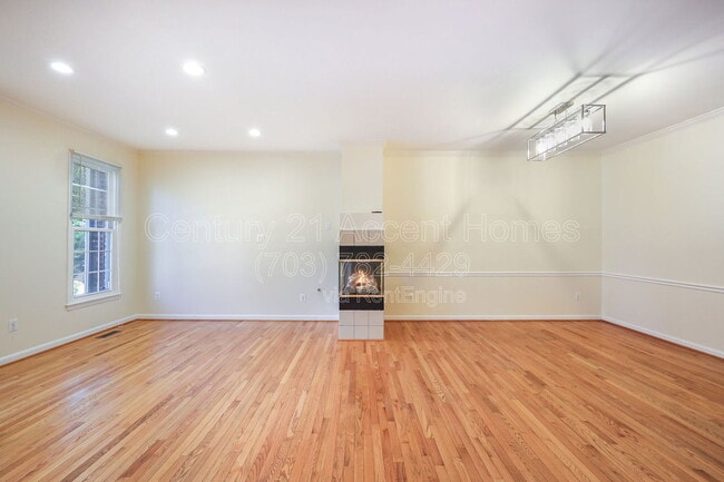 Photo - 4127 Trowbridge St