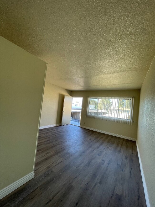 Country Villa Apartments